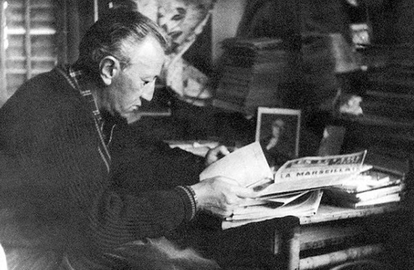 68’inci Sait Faik Hikâye Armağanı’nın kazananı belli oldu 68’inci Sait Faik Hikâye Armağanı’nın bu yılki kazananı belli oldu. Ödül, Kâmil Erdem’in ‘Yok Yolcu (Sel Yayınları)’ adlı kitabına layık görüldü ...