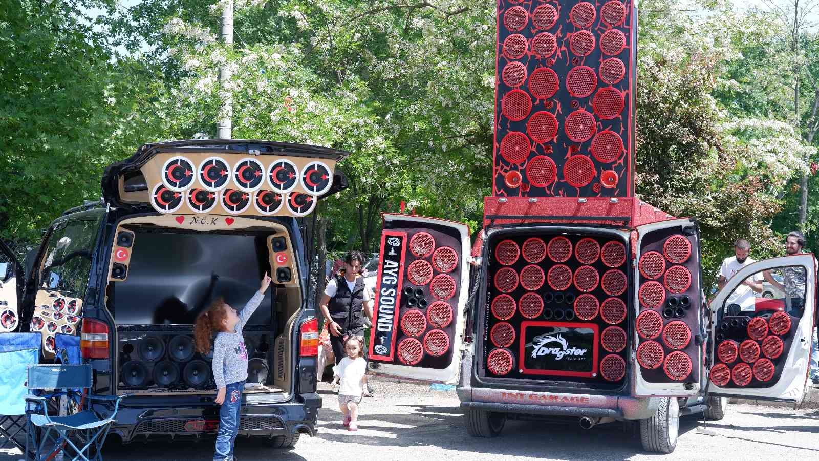Sahiplerinin aldıktan sonra değerinden fazla para harcayarak modifiye ettikleri 800’den fazla araç, Edirne’de modifiye severlerin beğenisine ...