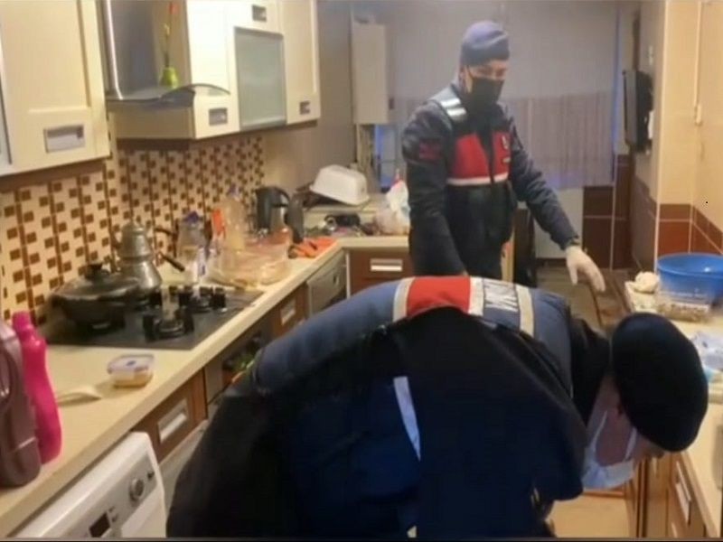 Balıkesir merkezli FETÖ operasyonu: 31 gözaltı Balıkesir merkezli 16 ilde, Fetullahçı Terör Örgütü’ne (FETÖ/PDY) yönelik operasyonda 31 şüpheli yakalandı. Balıkesir Cumhuriyet Başsavcılığınca ...