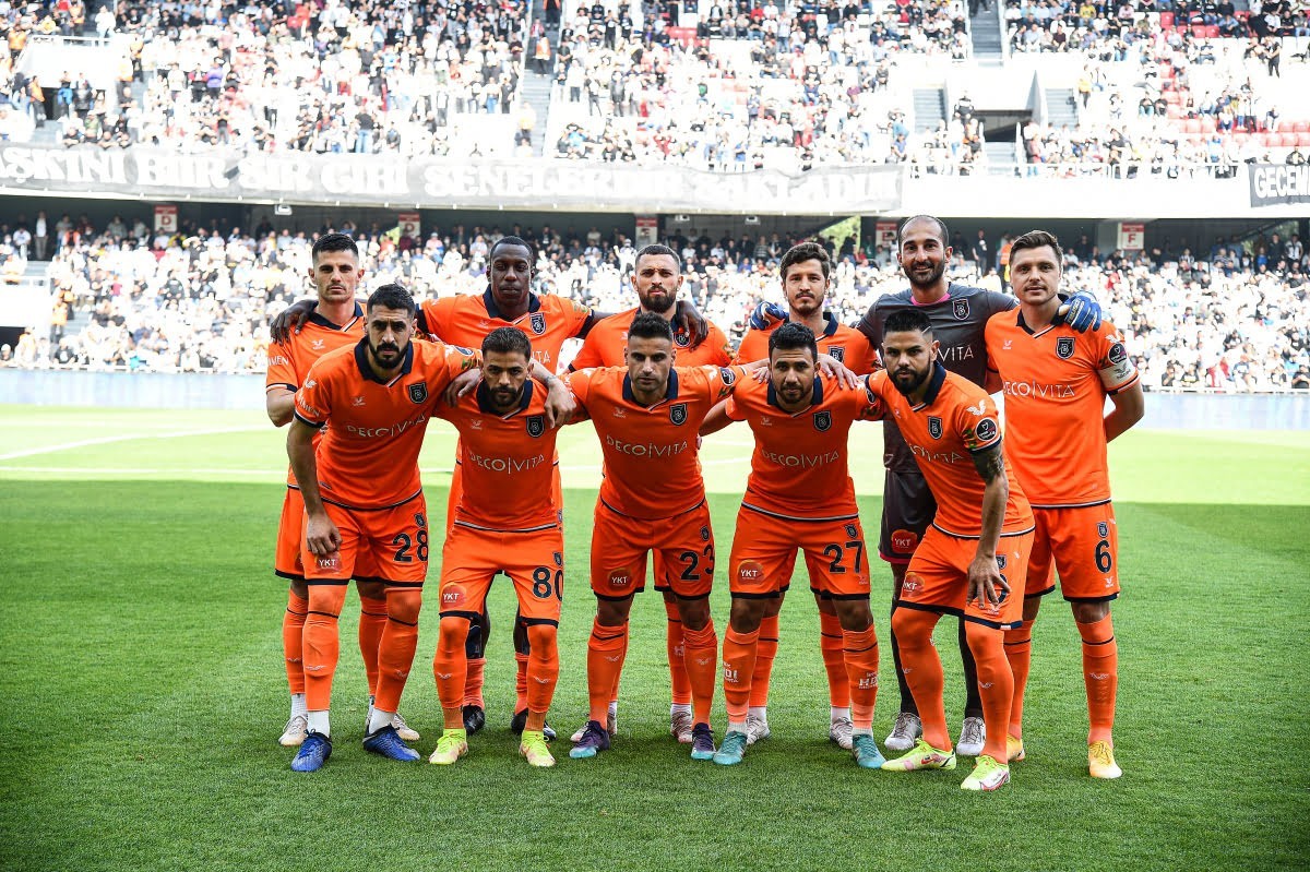Başakşehir’de hedef 3 puan Başakşehir, Spor Toto Süper Lig’in 37. haftasında Giresunspor’a konuk olacak. Ligde son 6 haftadır mağlup olmayan Boz Baykuşlar, Giresun ...