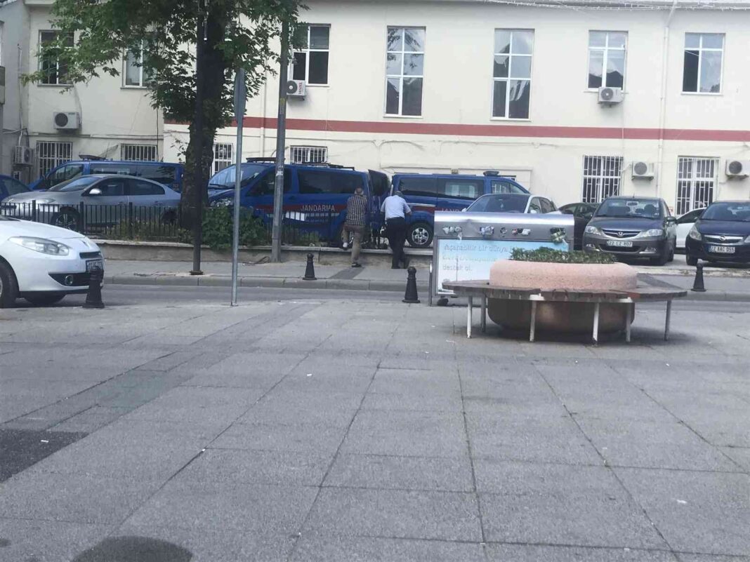edirnede-cinayet-suphelisi-4-kisi-tutuklandi-T6e3Qhd7.jpg