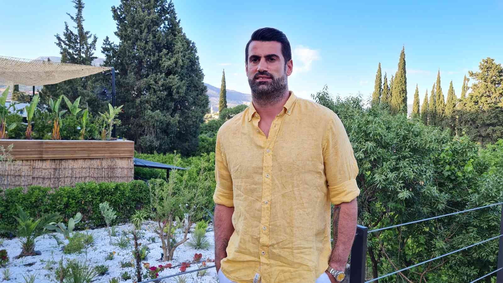 Fatih Karagümrük’te Volkan Demirel dönemi sona erdi Fatih Karagümrük Teknik Direktörü Volkan Demirel, Başkan Süleyman Hurma’nın isteği üzerine Karagümrük ile yollarını ayırdığını açıkladı. Fatih ...