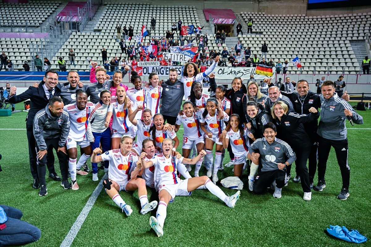 Fransa Kadınlar 1. Ligi 21. haftasında Paris Saint-Germain’e (PSG) konuk olan Olympique Lyon, rakibini 1-0 mağlup ederek ligin bitimine 1 hafta ...