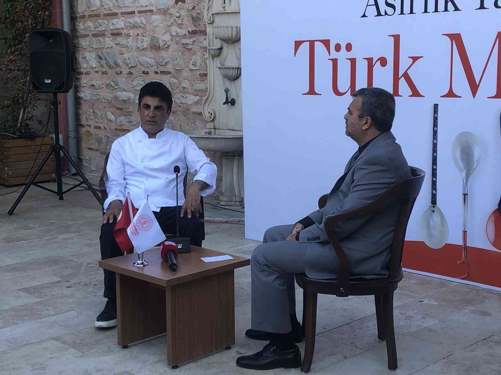 Geleneksel Türk mutfağında şerbetin önemi anlatıldı İstanbul İl Kültür ve Turizm Müdürlüğü tarafından Türk Mutfağı haftası nedeniyle söyleşi düzenlendi. Düzenlenen söyleşide Osmanlı mutfağı ve ...