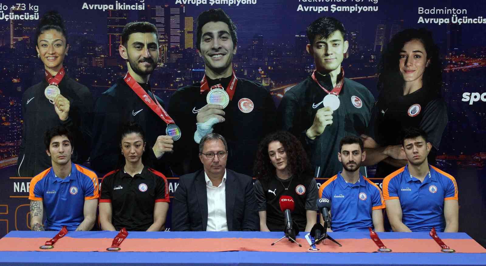 İngiltere’nin Manchester şehrinde düzenlenen Avrupa Tekvando ve Para Tekvando Şampiyonası’nda Milli Takım Avrupa Şampiyonu olurken, İstanbul ...