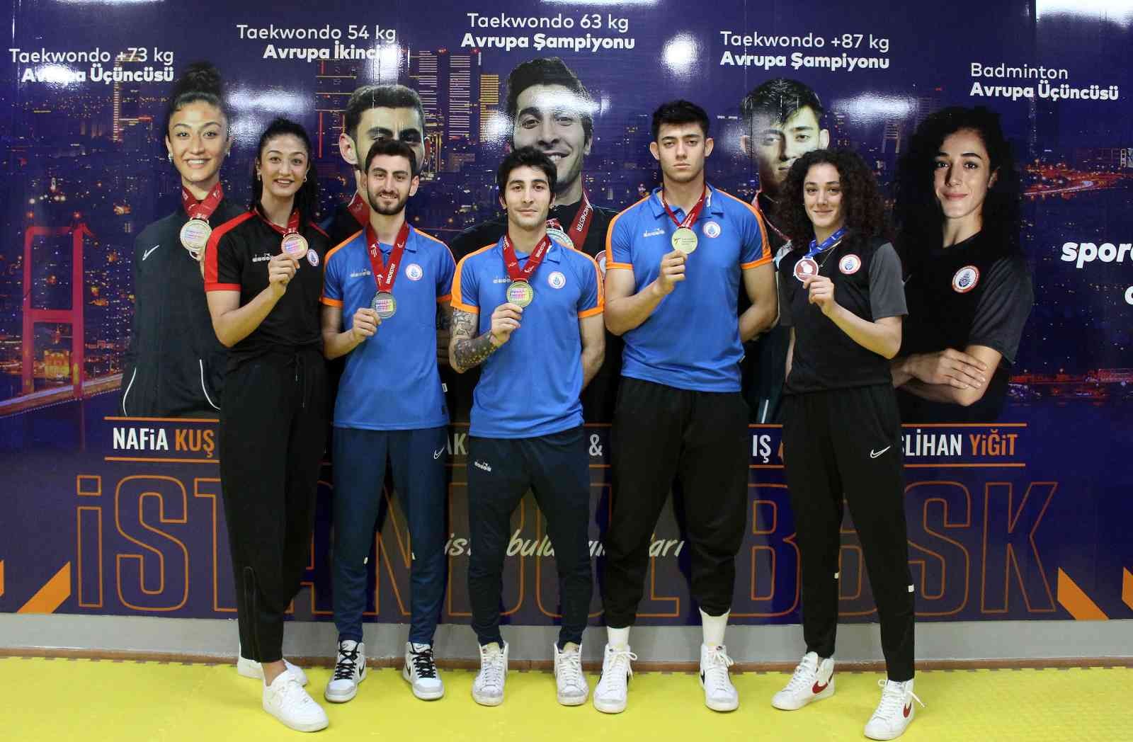 İngiltere’nin Manchester şehrinde düzenlenen Avrupa Tekvando ve Para Tekvando Şampiyonası’nda Milli Takım Avrupa Şampiyonu olurken, İstanbul ...