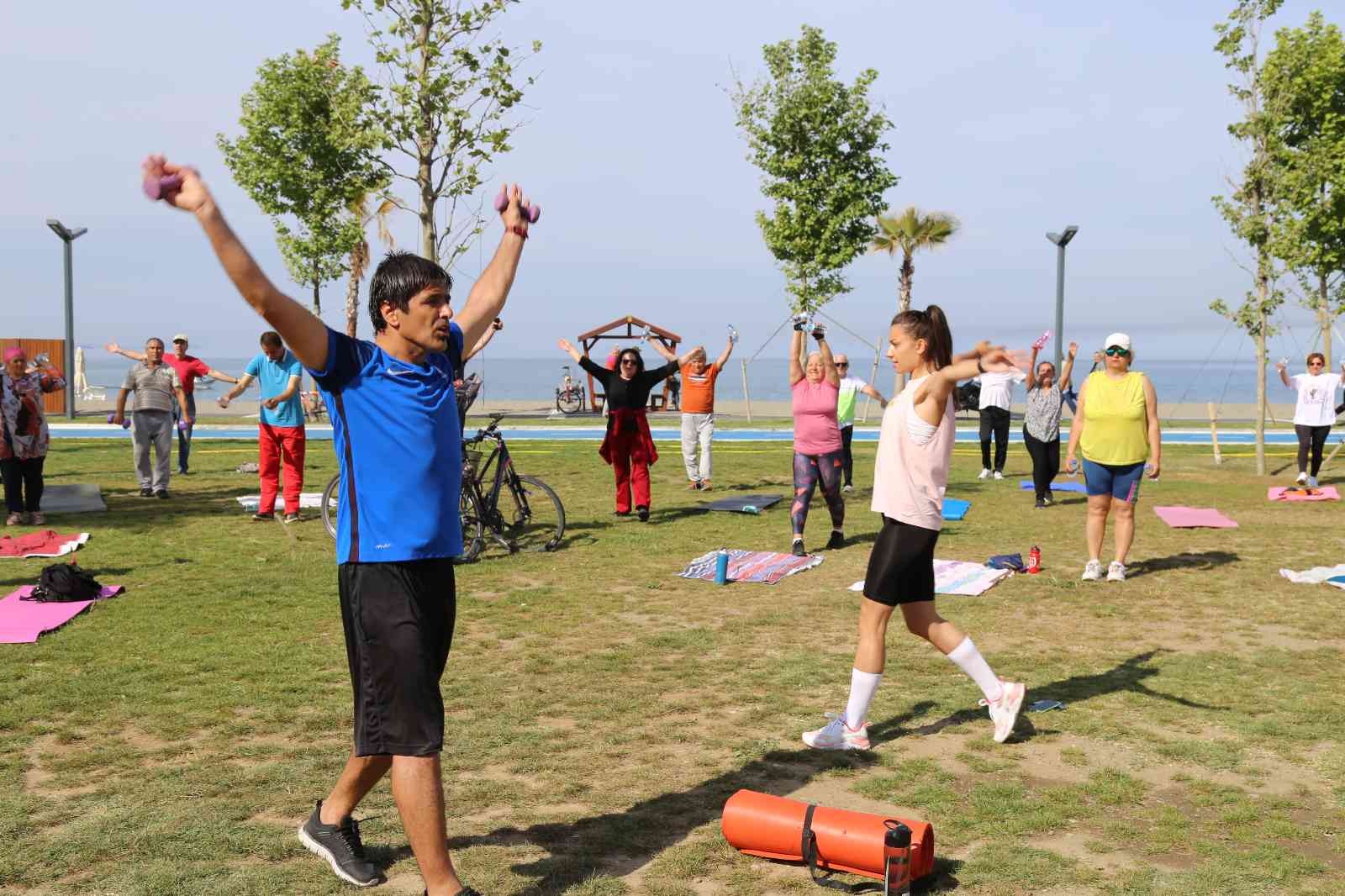 Balıkesir’in Edremit Belediyesi eğitimin ve sporun yanında yer almaya devam ediyor. Edremit Belediyesi tarafından Altınkum, Akçay ve Güre ...