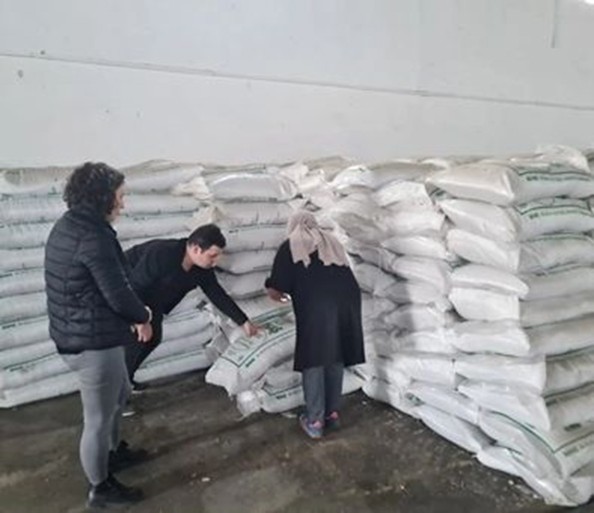 Kırklareli’nde gübre bayileri denetlendi Kırklareli İl Tarım ve Orman Müdürlüğünce gübre satışı yapan bayiler denetlendi. İl Tarım ve Orman Müdürlüğü ekipleri tarafından Vize ilçesinde ...