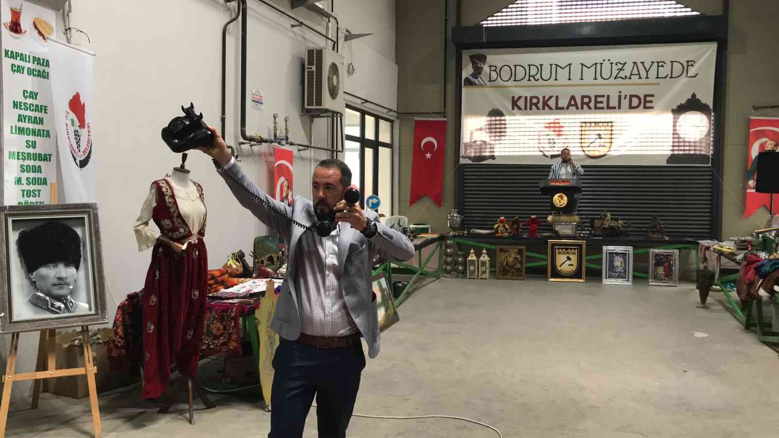 Kırklareli’nde ilk kez müzayede düzenlendi Kırklareli’nde Bodrum Müzayede tarafından müzayede düzenlendi. Bodrum Müzayede ve Kırklareli Belediyesi organizasyonuyla, Kırklareli tarihinde ...