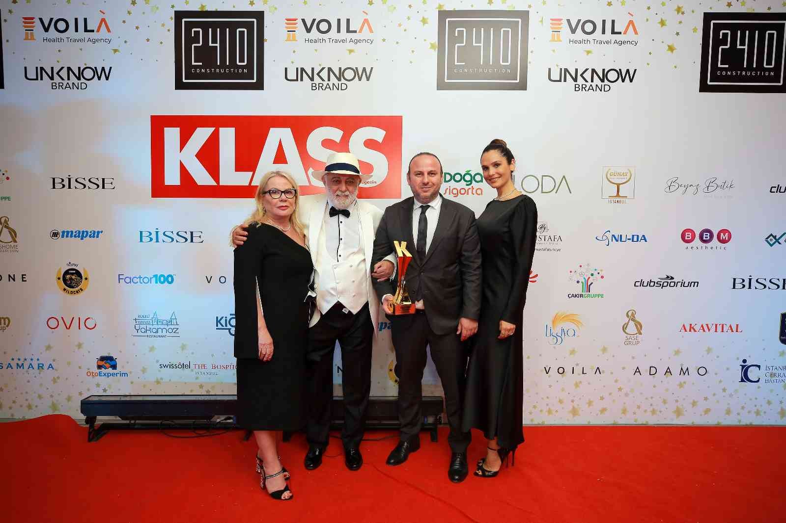 Klass Magazin Dergisi, 18. yılını Klass Ödülleri gala seremonisi ile kutladı. 50 farklı kategoride sektörlerinin en başarılı isimlerinin ...