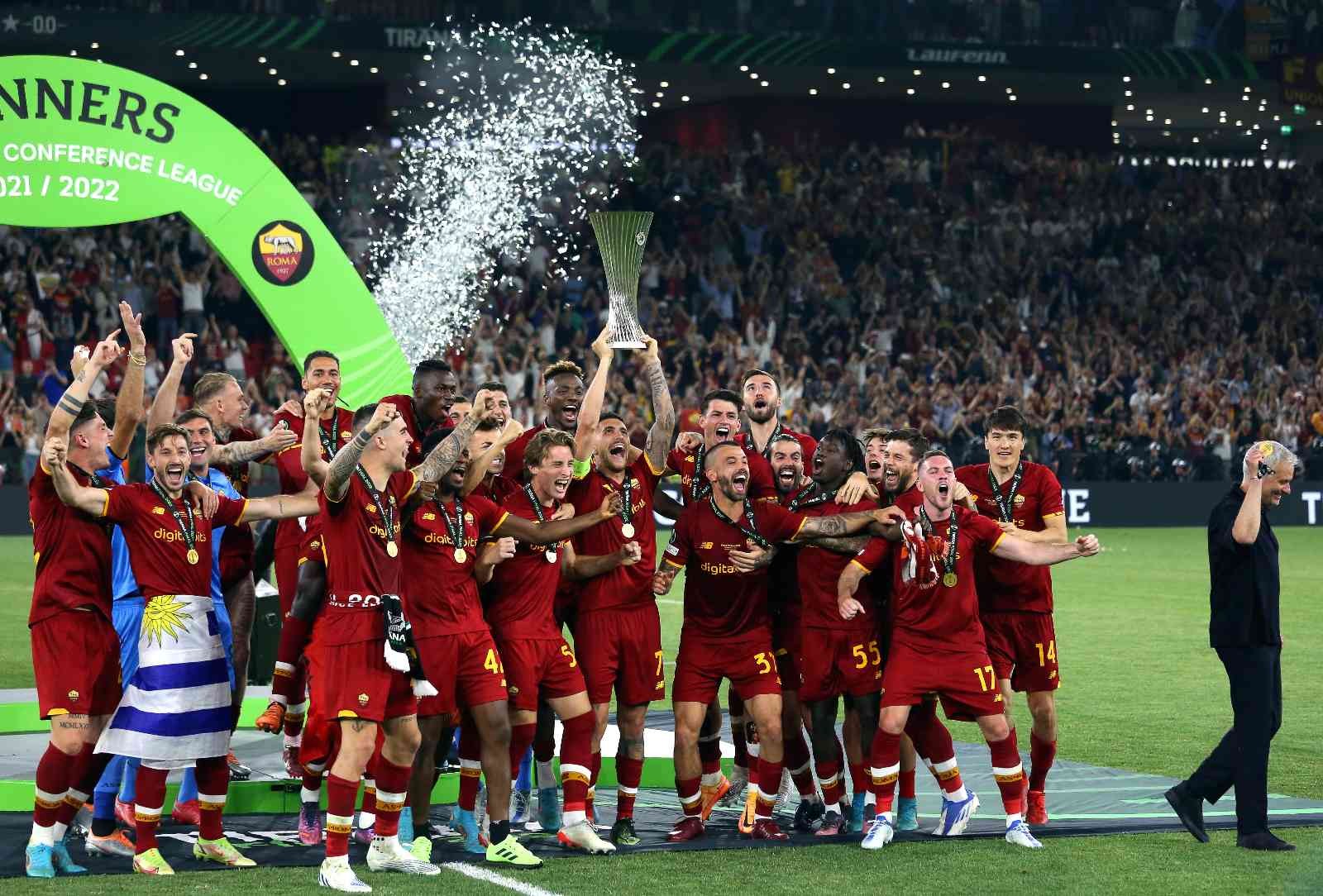 Konferans Ligi’nin ilk şampiyonu Roma UEFA’nın bu sezon ilk kez düzenlediği Avrupa Konferans Ligi’nde şampiyon İtalyan ekibi Roma oldu. UEFA Avrupa Konferans Ligi Finali’nde Roma ile ...
