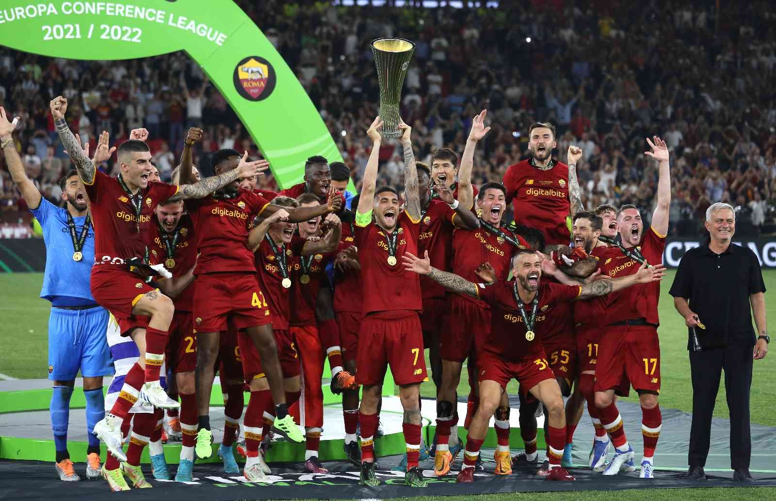 Konferans Ligi’nin ilk şampiyonu Roma UEFA’nın bu sezon ilk kez düzenlediği Avrupa Konferans Ligi’nde şampiyon İtalyan ekibi Roma oldu. UEFA Avrupa Konferans Ligi Finali’nde Roma ile ...