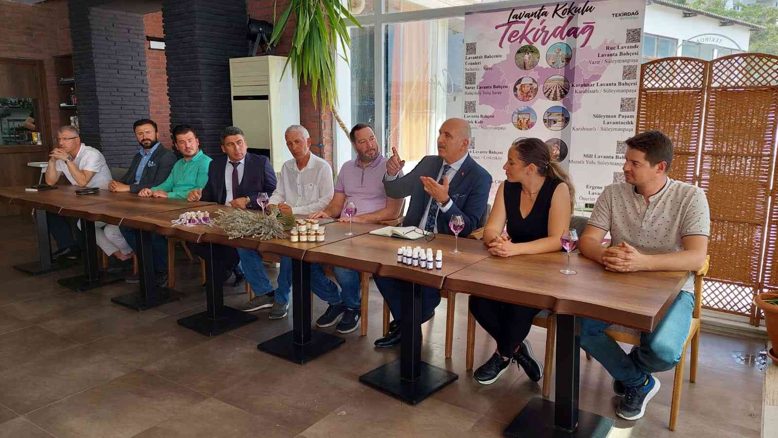 Kültür ve Turizm Müdürü, ‘Yanı başımızda koca bir dev var’ diyerek duyurdu Tekirdağ Kültür ve Turizm İl Müdürü Ahmet Hacıoğlu, ‘Yanı başımızda koca bir dev var’ diye İstanbul’u işaret ederek, bu yıl Tekirdağ’daki lavanta ...