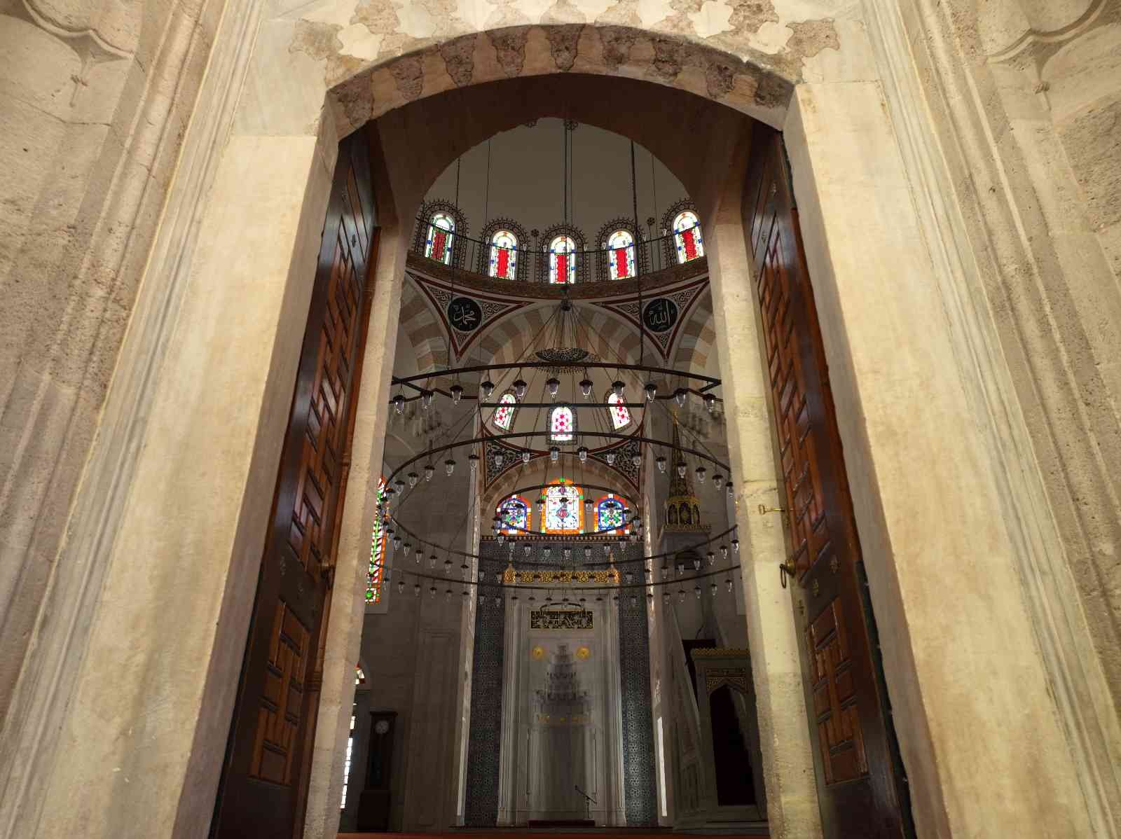 İstanbul’da tarihi yarımadada bulunan Mesih Ali Paşa Camii, 2018 Yılında başlayan restorasyonu 2022 yılında tamamlanarak yeni yüzüne kavuştu ...