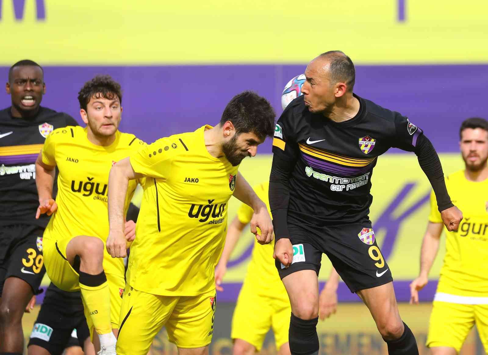 Spor Toto 1. Lig’in 35. haftasında Eyüpspor, sahasında karşılaştığı İstanbulspor’a 2-1’lik skorla mağlup oldu. Maçtan dakikalar 7. dakikada ...