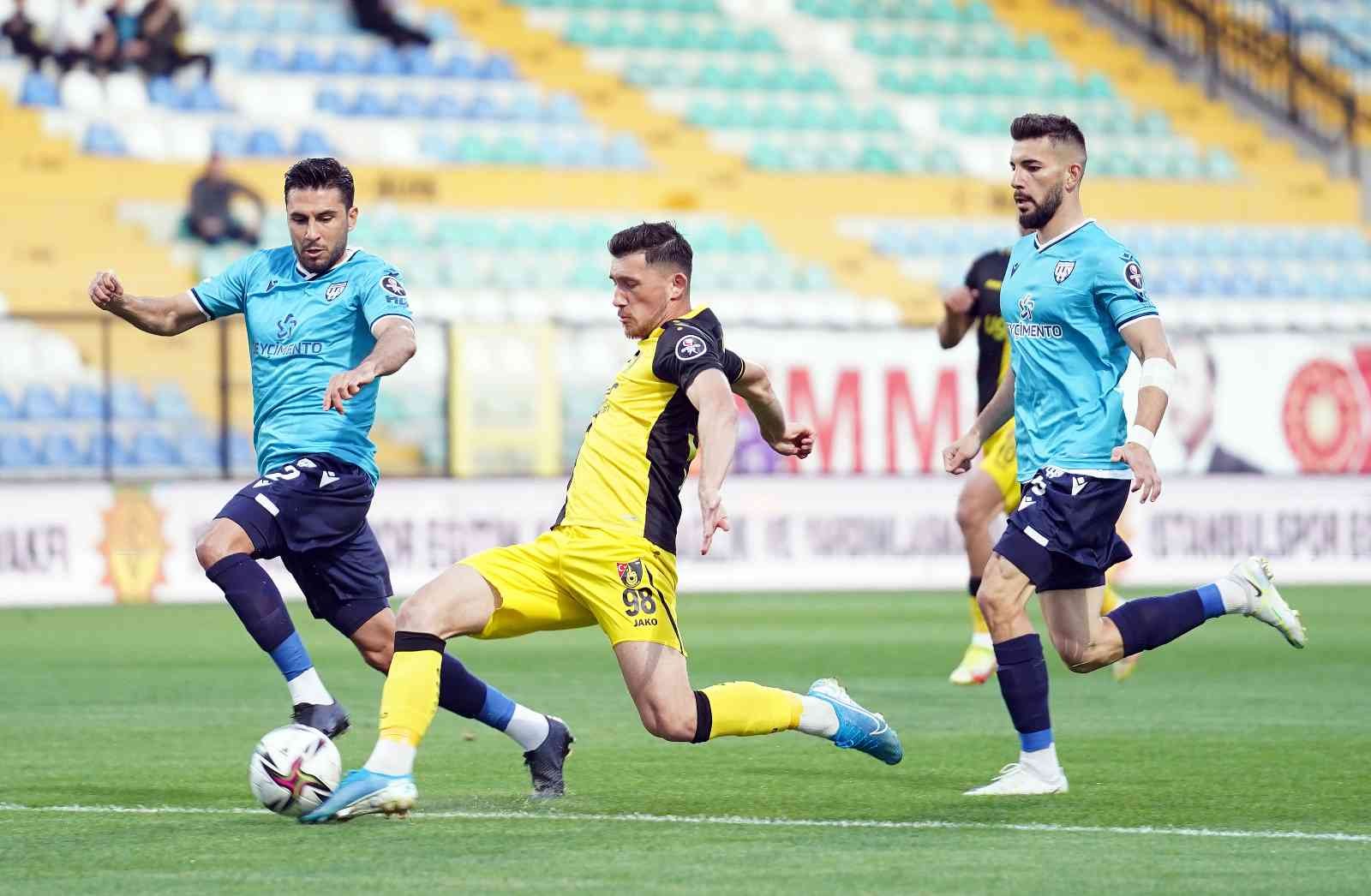 Spor Toto 1. Lig’in 38. ve son haftasında İstanbulspor sahasında karşılaştığı Bandırmaspor ile 0-0 berabere kaldı. Maçtan dakikalar 5. dakikada ...