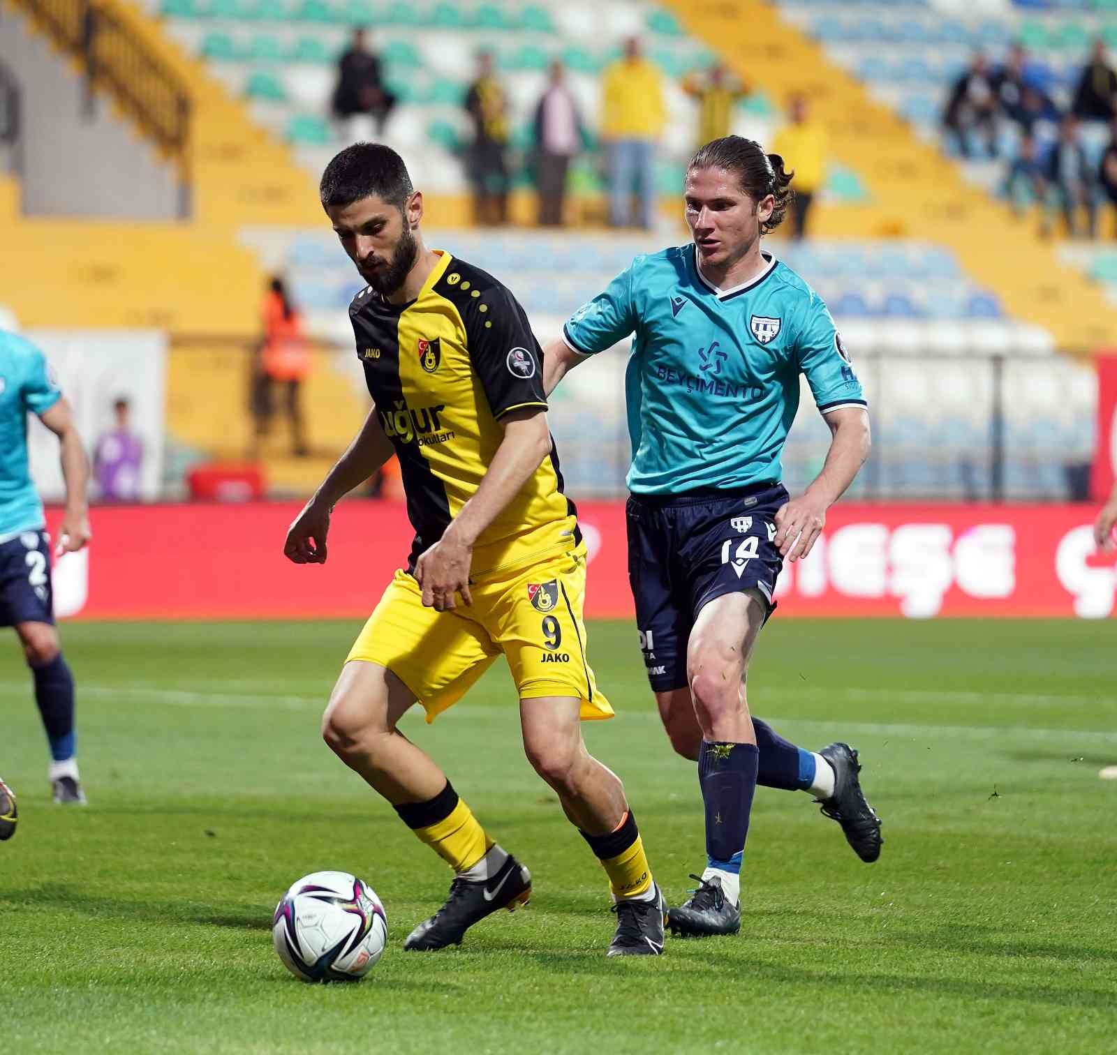 Spor Toto 1. Lig’in 38. ve son haftasında İstanbulspor sahasında karşılaştığı Bandırmaspor ile 0-0 berabere kaldı. Maçtan dakikalar 5. dakikada ...