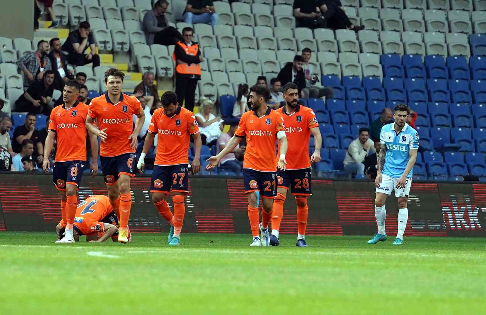 Spor Toto Süper Lig’in 38. ve son haftasında Medipol Başakşehir evinde Trabzonspor ile karşılaşıyor. Mücadelenin ilk yarısı turuncu ...