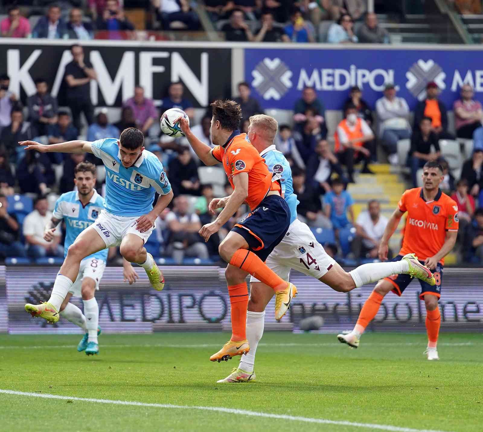 Spor Toto Süper Lig’in 38. ve son haftasında Medipol Başakşehir evinde Trabzonspor ile karşılaşıyor. Mücadelenin ilk yarısı turuncu ...