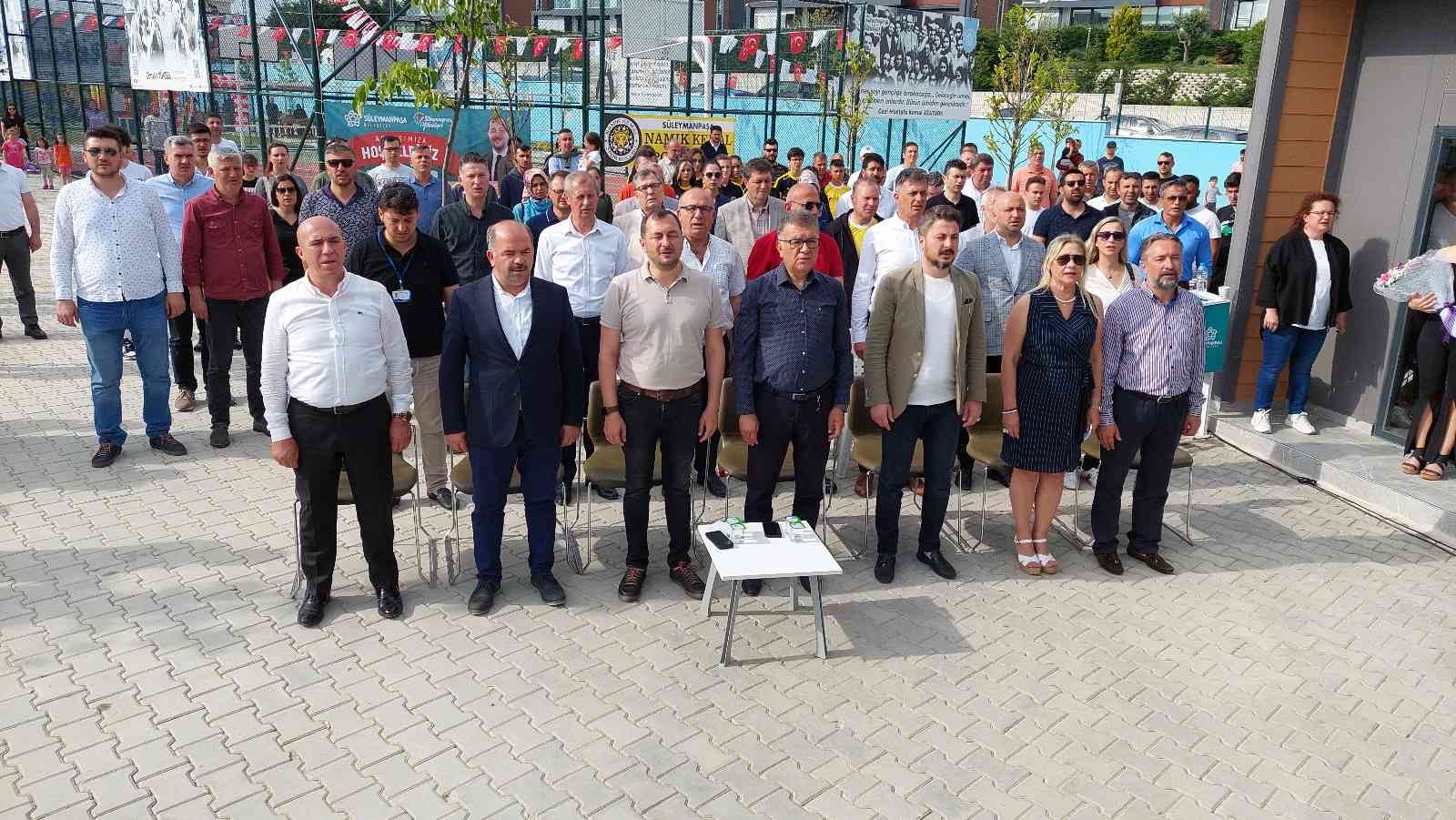 Tekirdağ’da açılan spor tesislerine bir yenisi daha eklendi. Tekirdağ’ın Süleymanpaşa ilçesinde Süleymanpaşa Belediyesi tarafından hayata ...