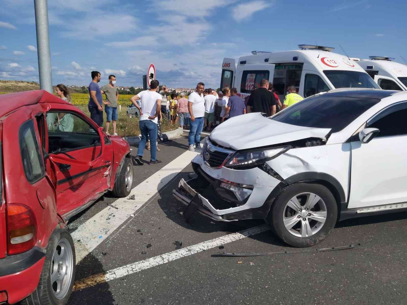 Tekirdağ’da 2021 yılında meydana gelen 2 bin 545 adet ölümlü yaralanmalı trafik kazasında 54 kişi hayatını kaybederken, 3 bin 633 kişi yaralandı ...