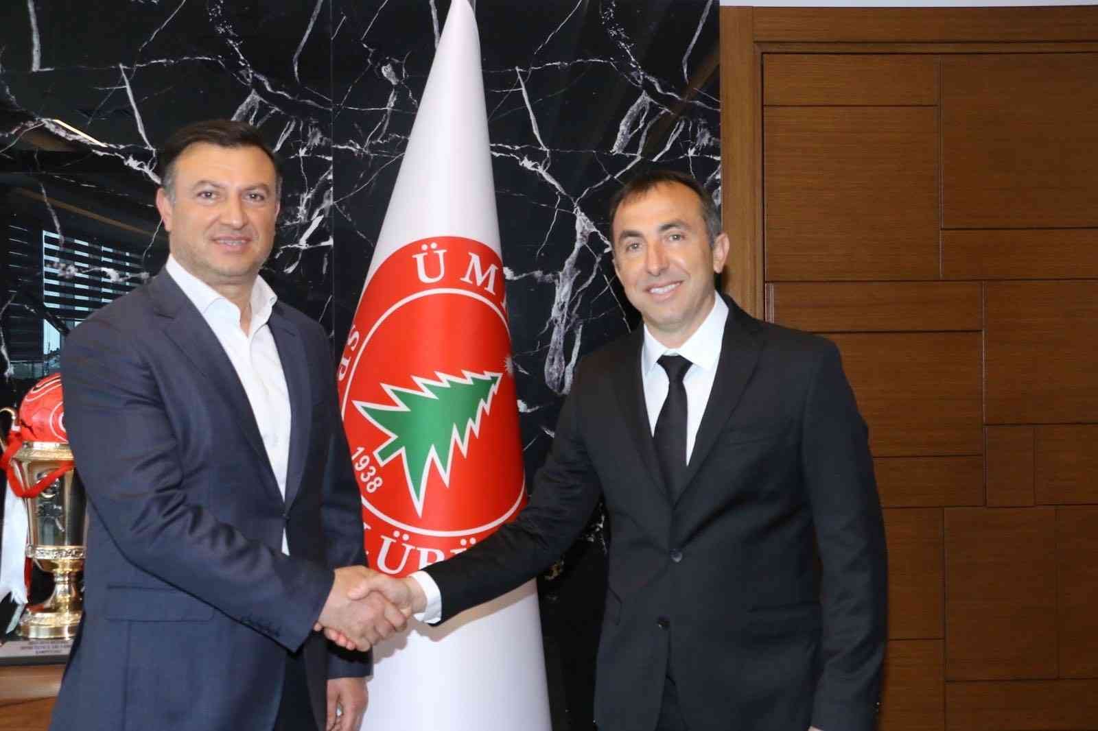 Ümraniyespor, Recep Uçar ile sözleşme uzattı Ümraniyespor, takımın Spor Toto Süper Lig’e yükselmesinde büyük pay sahibi olan Teknik Direktör Recep Uçar ile yeni sözleşme imzaladı. Süper Lig ...