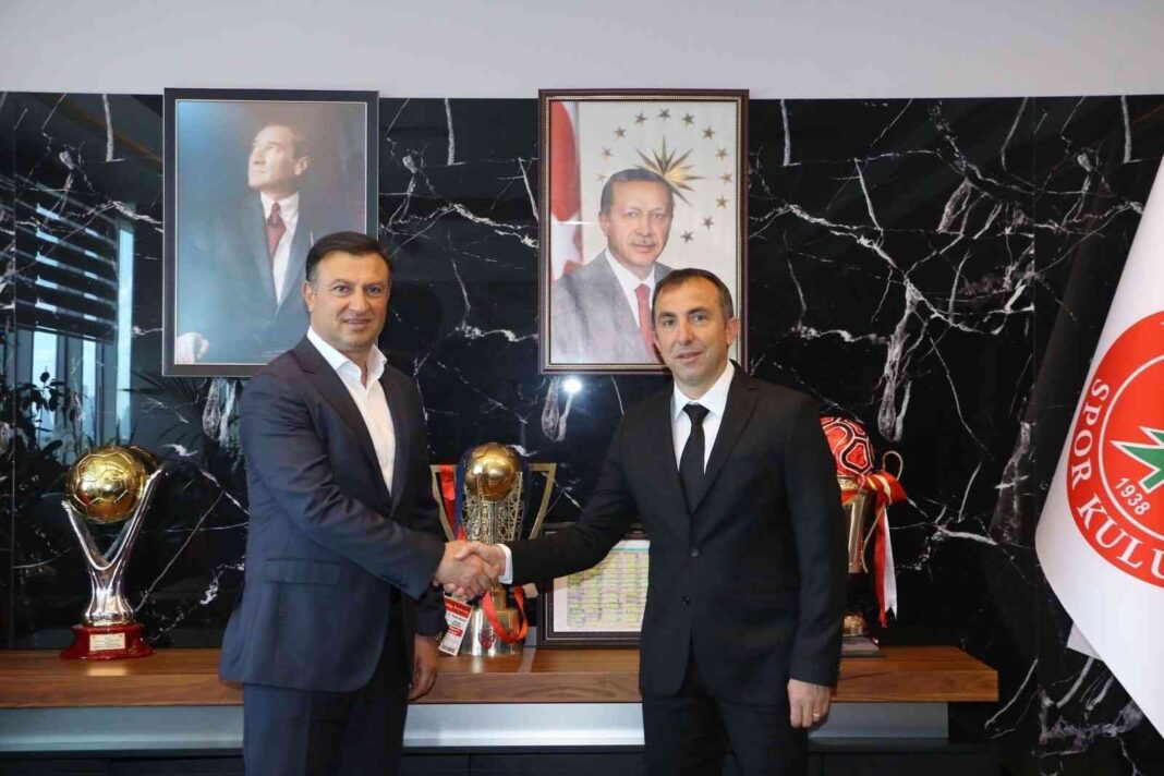 umraniyespor-recep-ucar-ile-sozlesme-uzatti-8Yb8zdpC.jpg