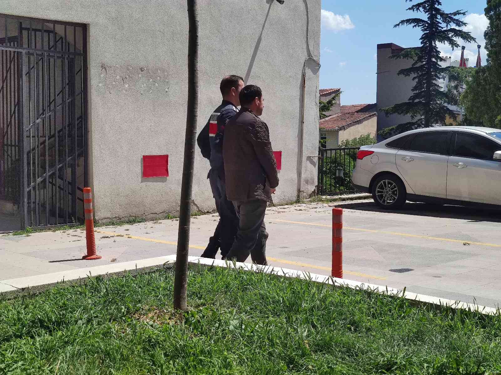 Yunanistan’a kaçmak isteyen FETÖ şüphelisi Malkara’da yakalandı Tekirdağ’ın Malkara ilçesinde Jandarma ekipleri tarafından yapılan yol uygulamasında Yunanistan’a kaçmak isteyen FETÖ şüphelisi yakalandı. İlçe ...