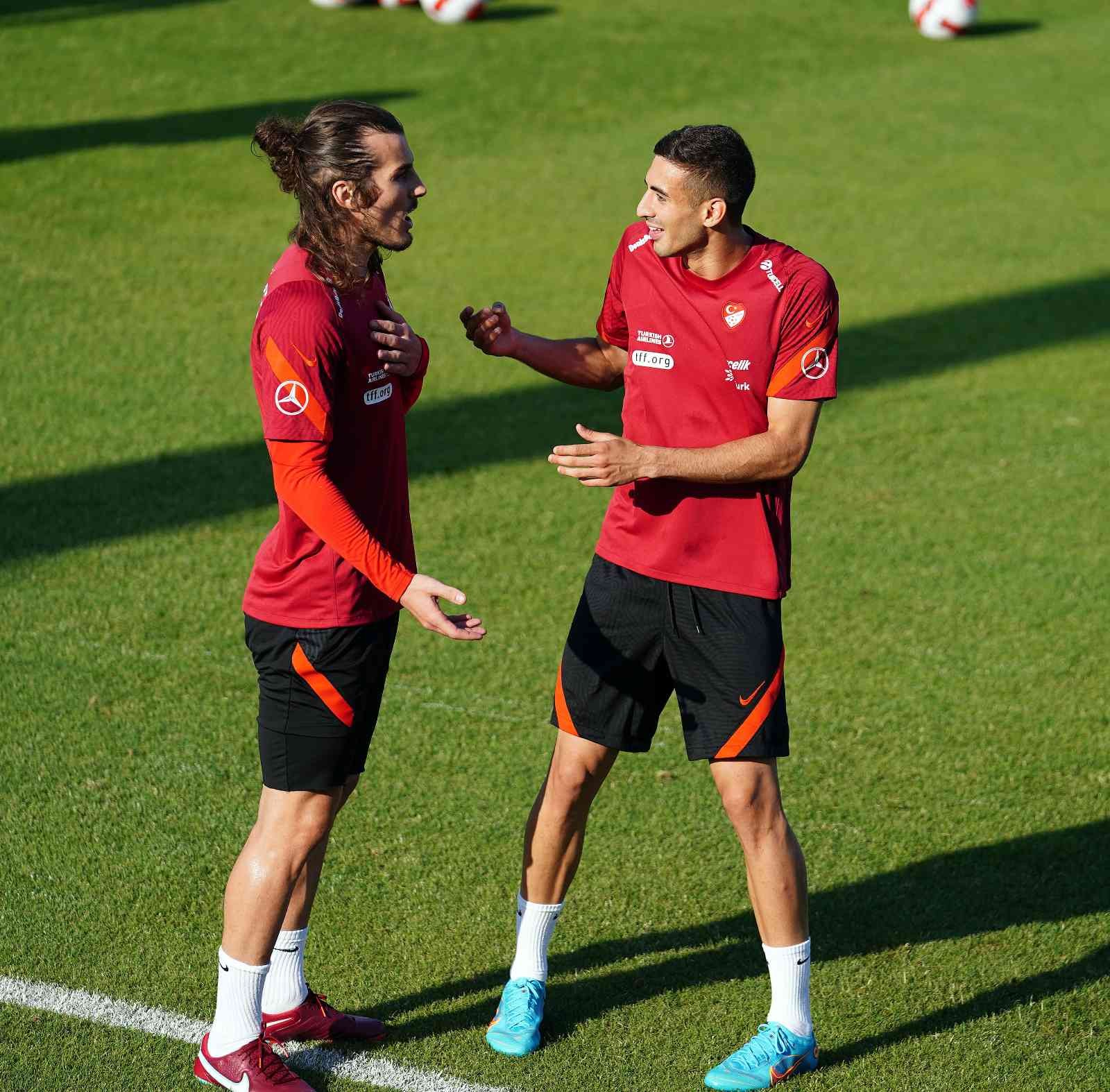 A Milli Futbol Takımı, UEFA Uluslar C Ligi 1. Grup’ta 4 Haziran Cumartesi günü Faroe Adaları ile oynayacağı maçın hazırlıklarını yaptığı ...