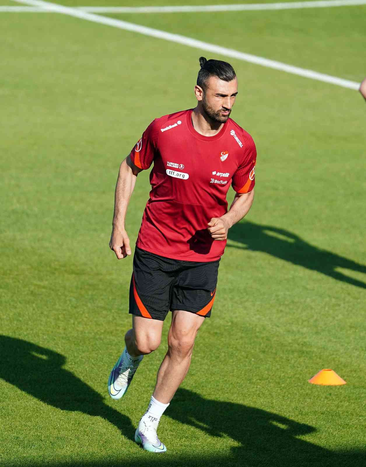 A Milli Futbol Takımı, UEFA Uluslar C Ligi 1. Grup’ta 4 Haziran Cumartesi günü Faroe Adaları ile oynayacağı maçın hazırlıklarını yaptığı ...