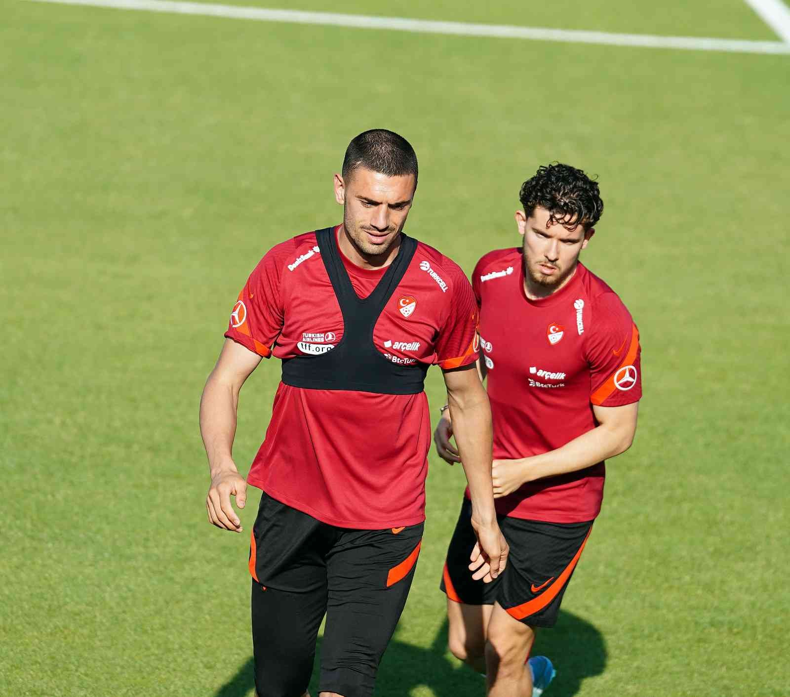 A Milli Futbol Takımı, UEFA Uluslar C Ligi 1. Grup’ta 4 Haziran Cumartesi günü Faroe Adaları ile oynayacağı maçın hazırlıklarını yaptığı ...