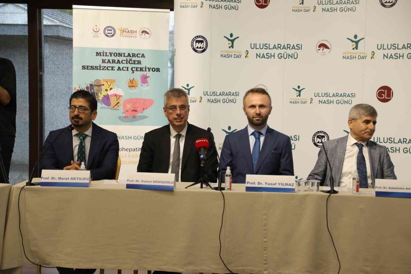 İstanbul İl Sağlık Müdürü Prof. Dr. Kemal Memişoğlu, Uluslararası NASH Günü dolayısıyla katıldığı etkinlikte hareketsiz yaşam ve obezitenin ...