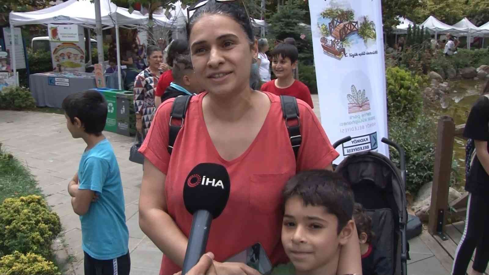 Kadıköy’de 5 gün sürecek Defne Park Çocuk Kitapları Şenliği başladı. Çok sayıda çocuğun katıldığı şenlikte, atölyelerden film gösterimine, imza ...