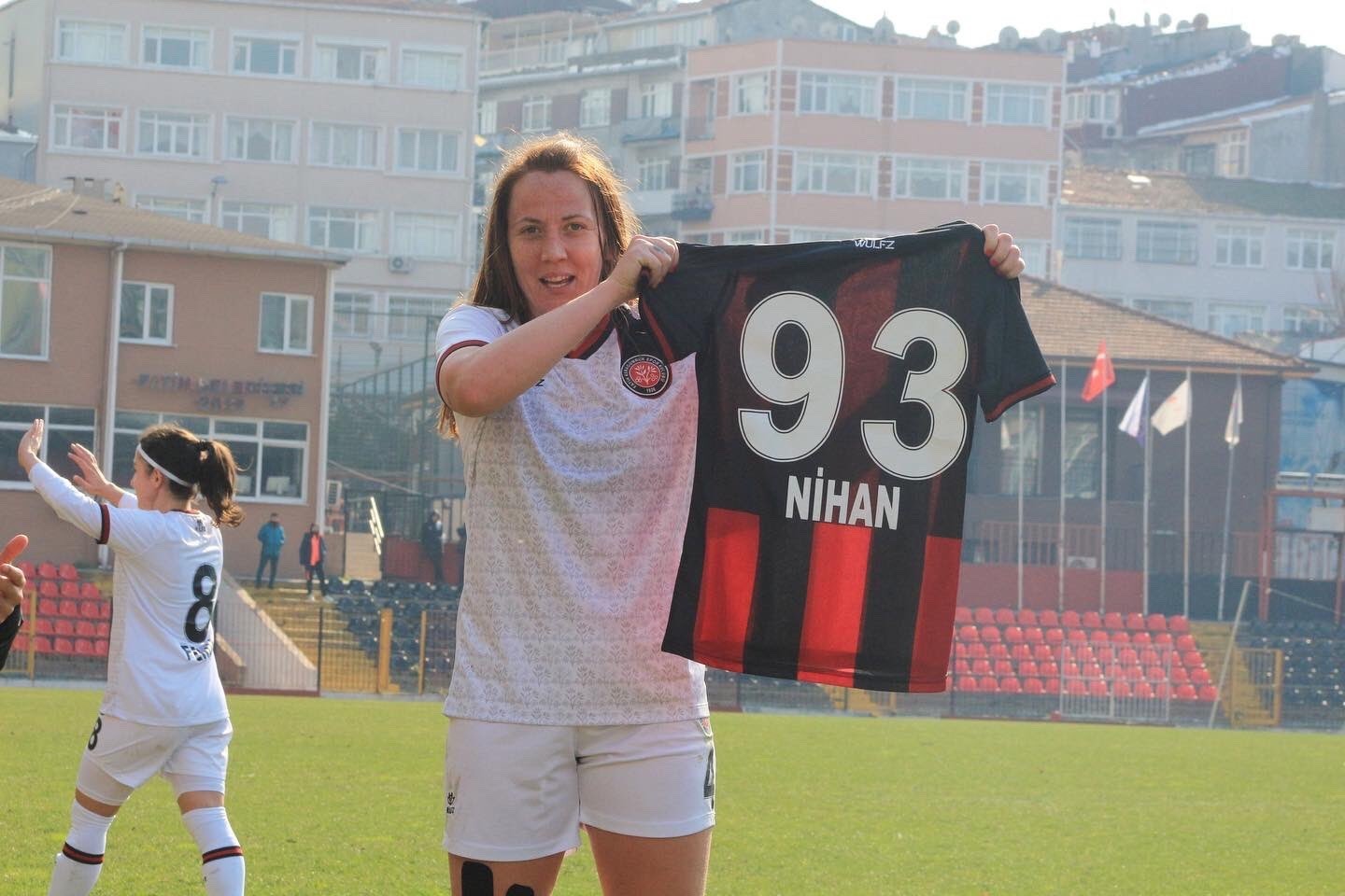 Fatih Karagümrük Kadın Futbol Takımı’nın başarılı futbolcularından Marija Ilic, Sırbistan Milli Takımı aday kadrosuna davet edildi. Kadınlar ...