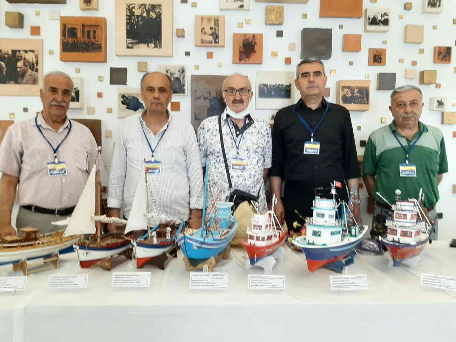 Minyatür gemiler görenleri şaşkına çevirdi Türkiye’nin kurumsal ilk “Model Gemi Yapımı Sergisi” Bursa’da düzenlendi. Gemlik Halk Eğitim Merkez’ine bağlı kursiyerler, hocaları Mustafa ...