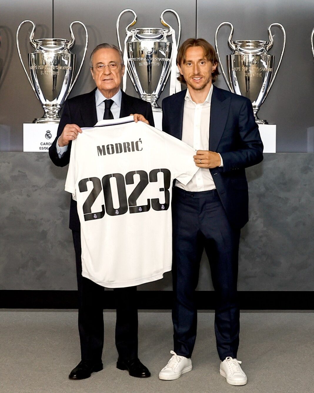 modric-1-yil-daha-real-madridde-YR3PCbpJ.jpg