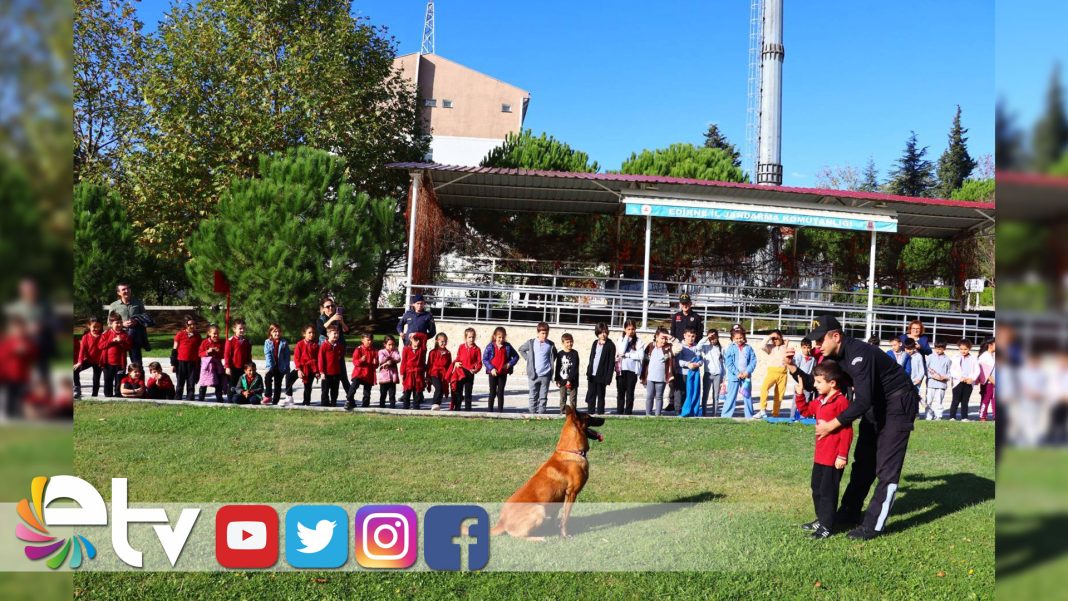 ÖĞRENCİLERDEN-JANDARMA-KOMUTANLIĞINA-ZİYARET