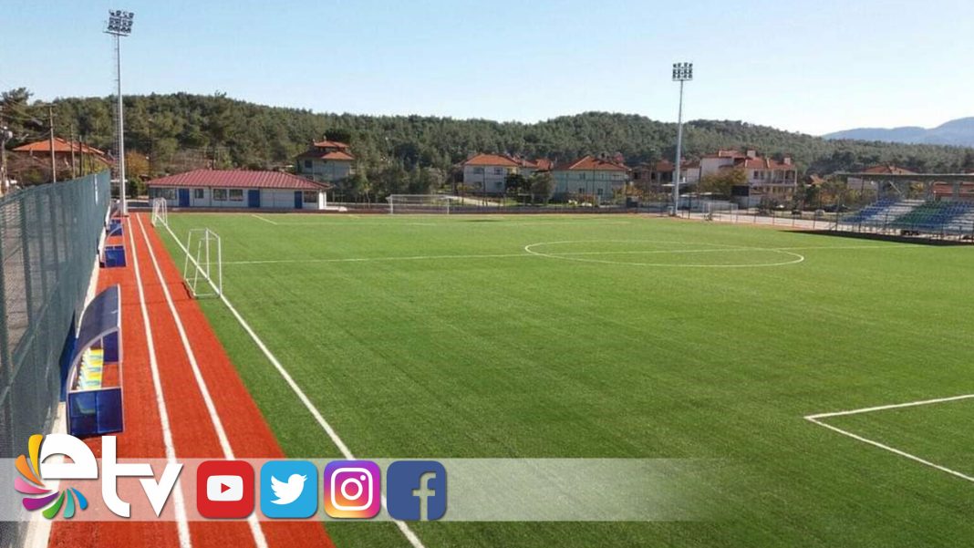 KARAAĞAÇ,-FUTBOL-SAHASINA-KAVUŞACAK