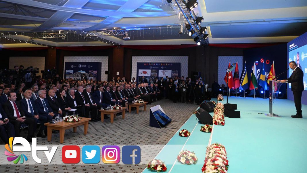 BALKAN-İŞ-VE-YATIRIM-FORUMU-EDİRNE’DE-GERÇEKLEŞTİRİLDİ