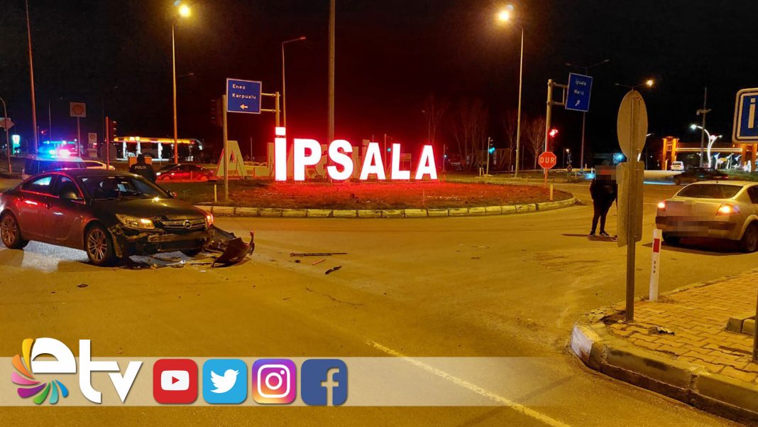 İPSALA’DA-İKİ-OTOMOBİL-ÇARPIŞTI-1-YARALI