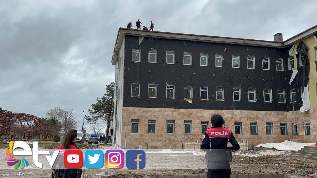 PARASINI-ALAMAYAN-İŞÇİ,-ÇATIDAN-ATLAMAK-İSTEDİ