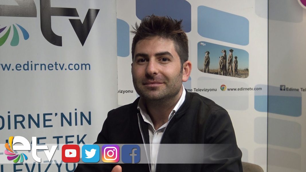 ‘ELLERİM-CEPLERİMDE’-KİTAPSEVERLERLE-BULUŞTU