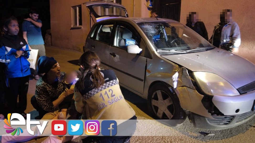 OTOMOBİL,-ELEKTRİK-DİREĞİNE-ÇARPTI-2-YARALI