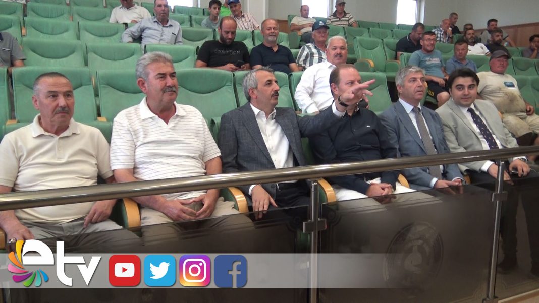 VALİ-SEZER,-BUĞDAY-SATIŞ-SEANSINA-KATILDI