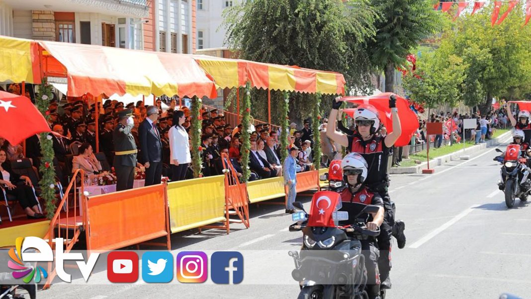 BÜYÜK-ZAFER-COŞKUYLA-KUTLANDI