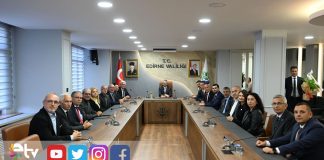 EDİRNE VALİSİ YUNUS SEZER CHP YÖNETİMİYLE BİR ARAYA GELDİ