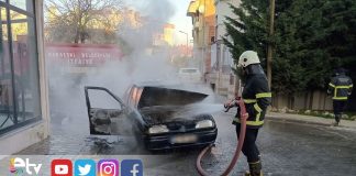 BABAESKİ’DE OTOMOBİL CAYIR CAYIR YANDI
