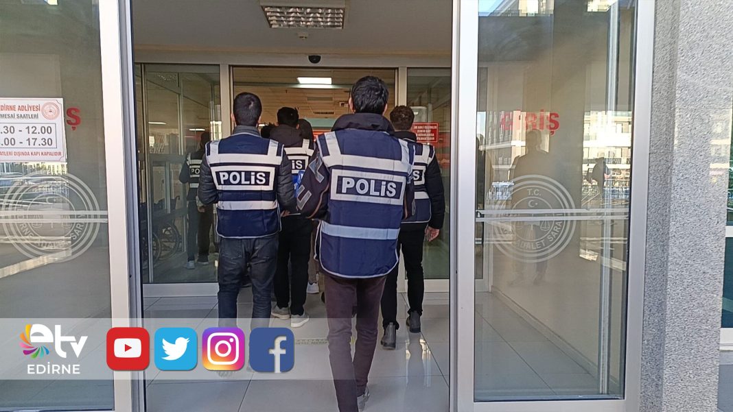 MASAJ-SALONLARINA-FUHUŞ-OPERASYONUNDA-5-TUTUKLAMA