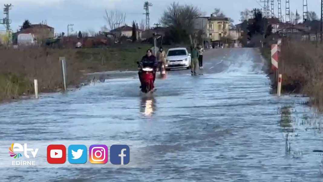 KÜPLÜ–ADASARHANLI-YOLU-SULAR-ALTINDA