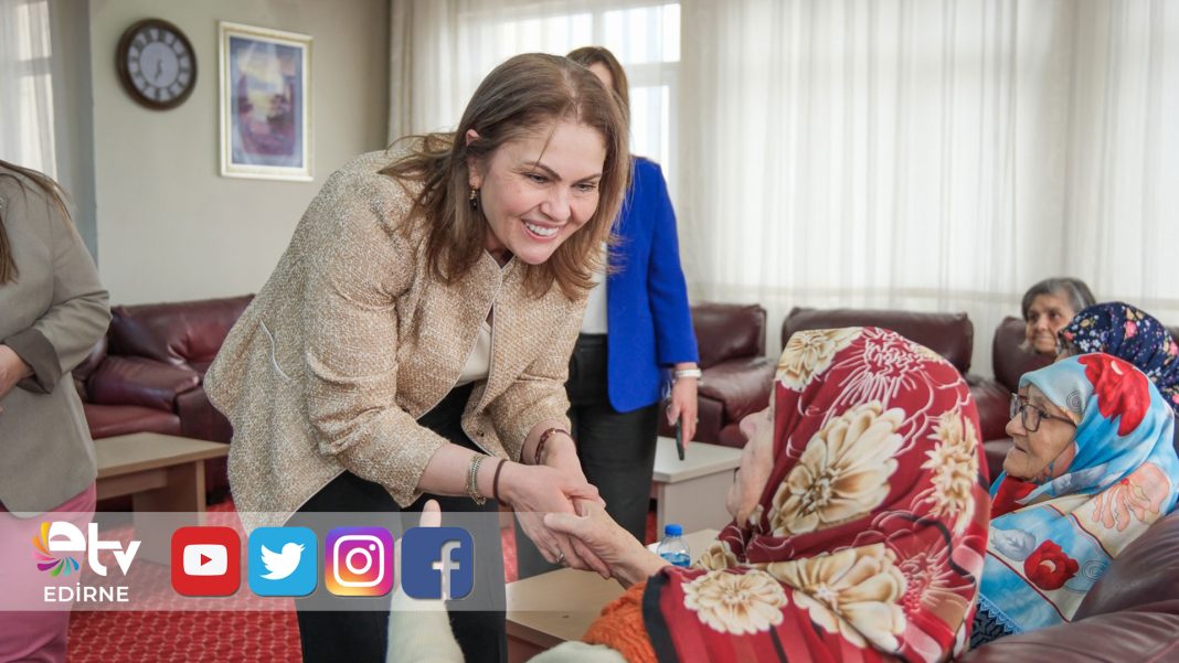 AK-PARTİ-EDİRNE-İL-BAŞKANI-İBA-HUZUREVİ-SAKİNLERİYLE-BAYRAMLAŞTI